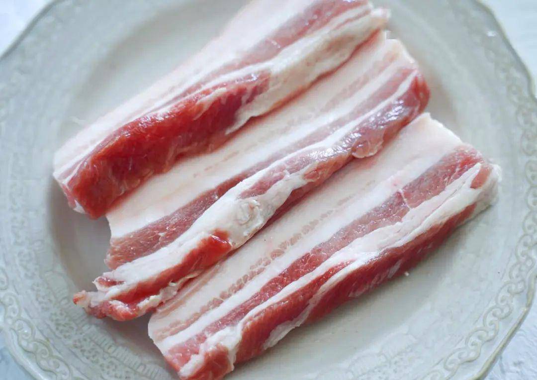 J9九游会 九游会J9为什么餐厅的回锅肉那么好吃？方法和配料告诉你学会记得收藏好(图2)