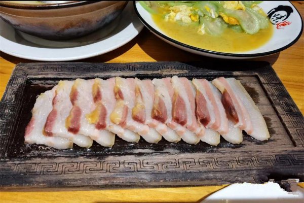 J9九游会 九游会J9安徽菜十大招牌菜 徽菜有哪些特色代表菜美食(4)(图1)