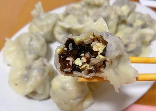 在挖掘“隐藏美食”这一块当代大学生就没输过九游会J9 J9九游会(图14)