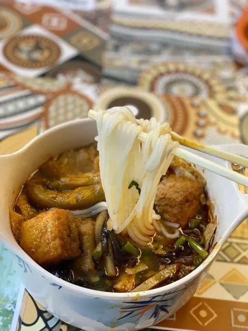 在挖掘“隐藏美食”这一块当代大学生就没输过九游会J9 J9九游会(图24)