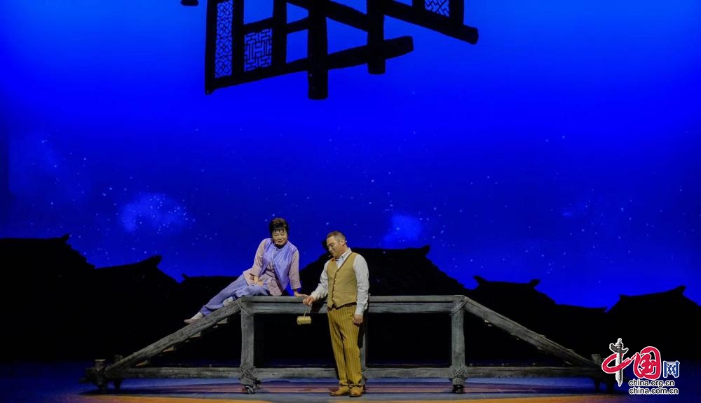 以曲艺之“歌” 见川菜之“味” 曲艺剧《桃J9九游会 九游会J9李春风一壶酒》昨日在蓉首演(图3)