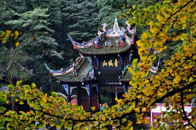 九游会J9 J9九游会四川游一般是几天四川旅游有哪些景点有哪些美食(图6)