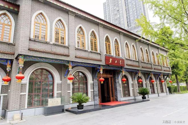 九游会J9 J9九游会1950年3个军人点“一菜一汤”老板娘崩溃：这暗号等了10年(图1)