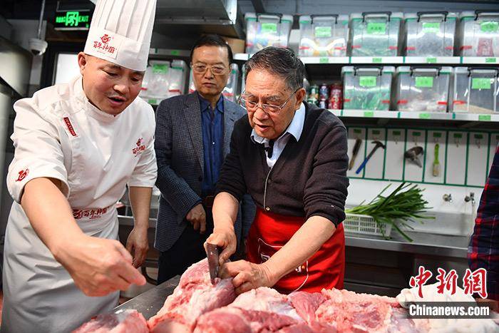 九游会J9 J9九游会川菜第一菜回锅肉：从江湖来向四海去(图3)