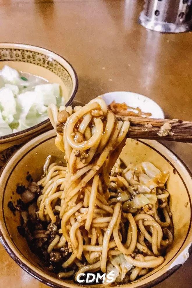 九游会J9 J9九游会营门口立交下面藏着鬼饮食一条街(图2)