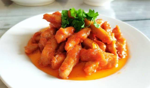 鸡胸肉的满分吃法来了这么做不柴不腥鲜美多汁J9九游会 九游会J9(图1)