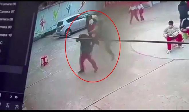 新早读 多人当街持械砸车！山西警方J9九游会 九游会J9通报(图2)