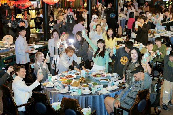 益禾堂请吃席出圈密子君、全炫丸……吃辣星人都来了！J9九游会 九游会J9(图1)