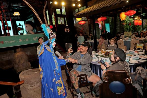 益禾堂请吃席出圈密子君、全炫丸……吃辣星人都来了！J9九游会 九游会J9(图11)