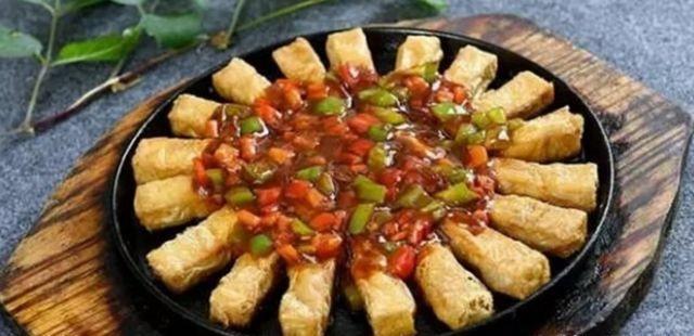 九游会J9 J9九游会中国八大菜系之一安徽菜。美食攻略安徽菜谱十大最经典名菜(图7)