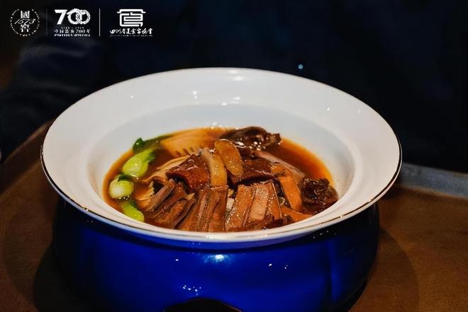 024国窖1573天府名宴正九游会J9 J9九游会式启幕川菜川酒共谱美食华章(图16)