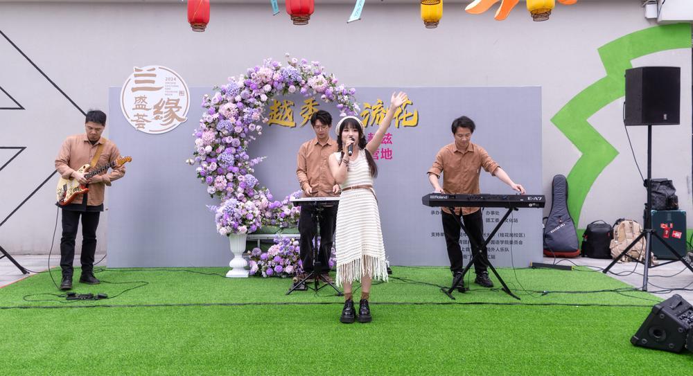 九游会J9 J9九游会兰缘盛荟解锁打卡周边美食以花入馔创新推出百花菜式(图1)