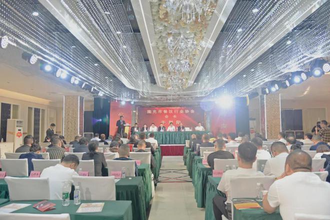 “活动小杠杠·撬动大九游会J9 J9九游会效应”！南充餐饮业用“味道”加速突围……(图9)